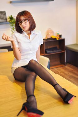 初尝人妻的滋味HD